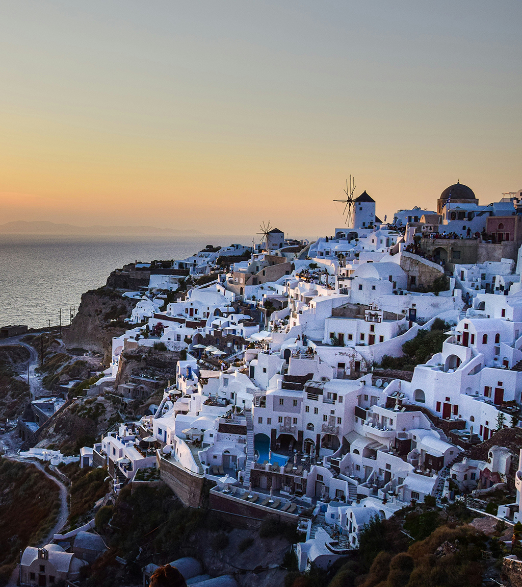 Discover Santorini: Culture & Wine – 6 Hours