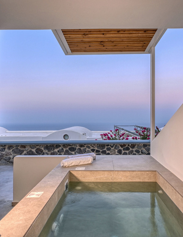 SUPERIOR COZY SUITE