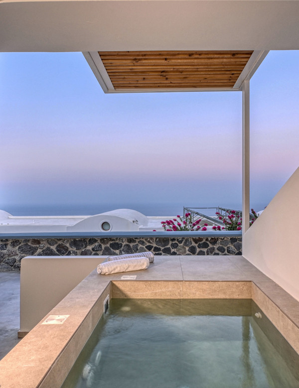 JACUZZI PETITE SUITE